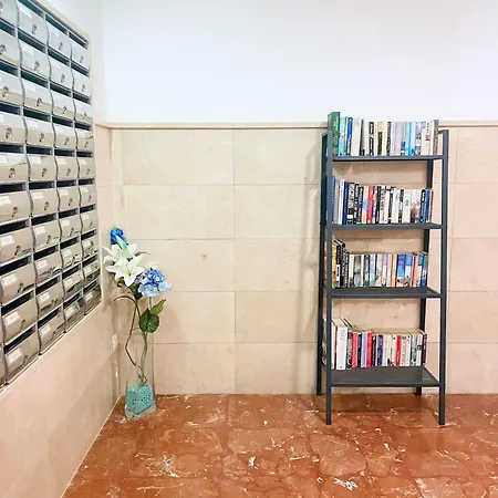 Comodo En By Bebalmy Lägenhet *