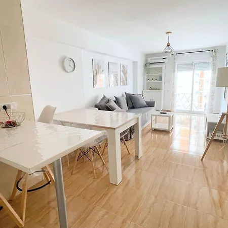 Comodo En By Bebalmy Lägenhet